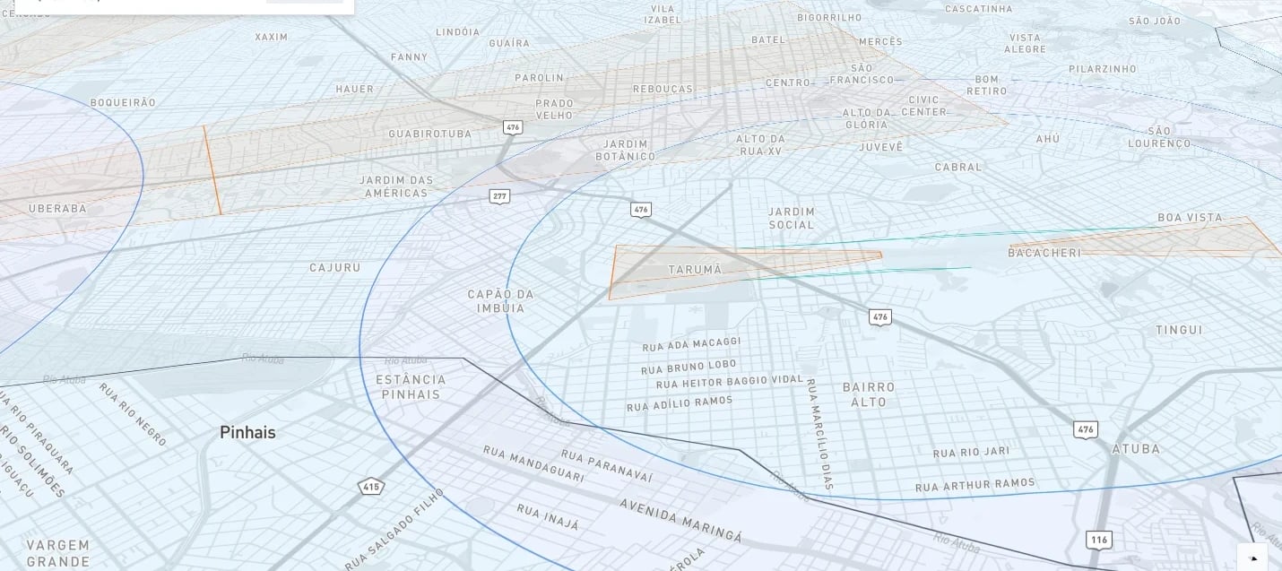 Mapa de Curitiba com as zonas de proteção de aeródromos e heliportos marcadas sobre a cidade